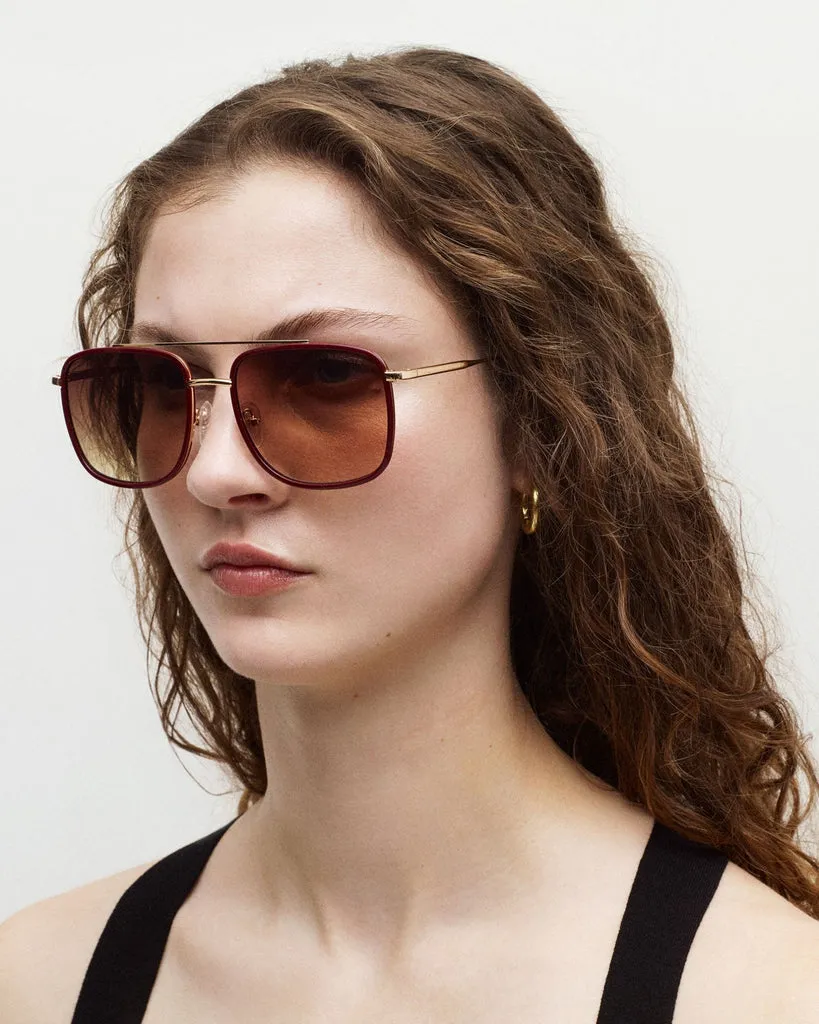 Amelia Sunglasses in Modern Walnut
