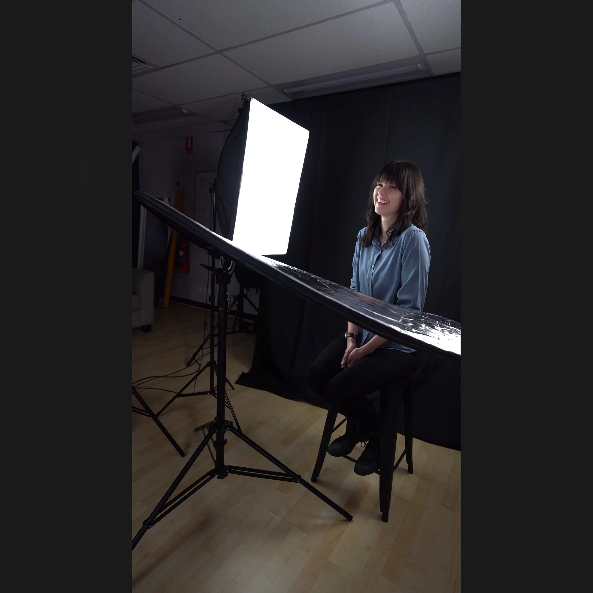 Complete Photography & Videography Kit with 3 Cotton Muslins Backdrop - Bundle