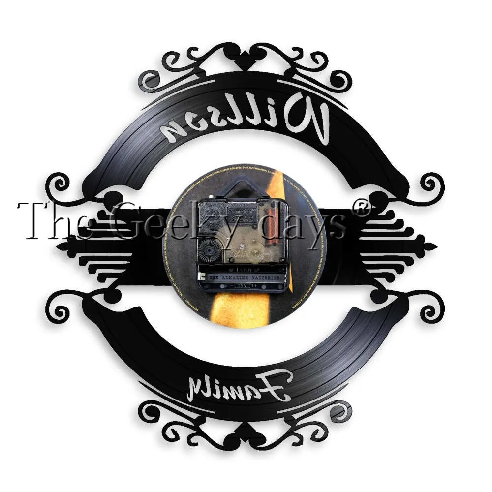Family Name Sign Wall Clock Personalized Family Ornament Custom Your Name Wedding Marriage Vinyl Record Clock Housewarming Gift