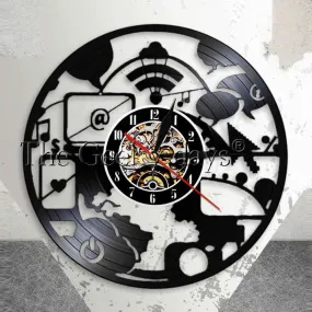 Geek Chic IT Computer Modern Wall Clock Office Art Decoration Engineers Vintage Vinyl Record Wall Clock Computer Geek Nerd Gifts