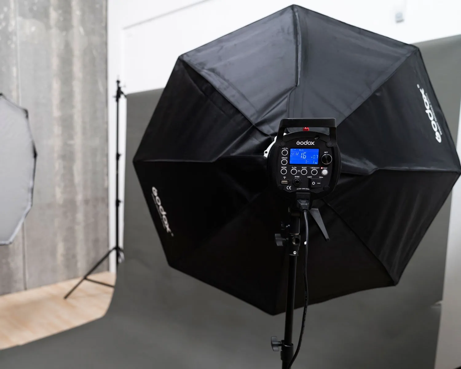 Godox QT600IIM 600W HSS Flash Strobe Light Head