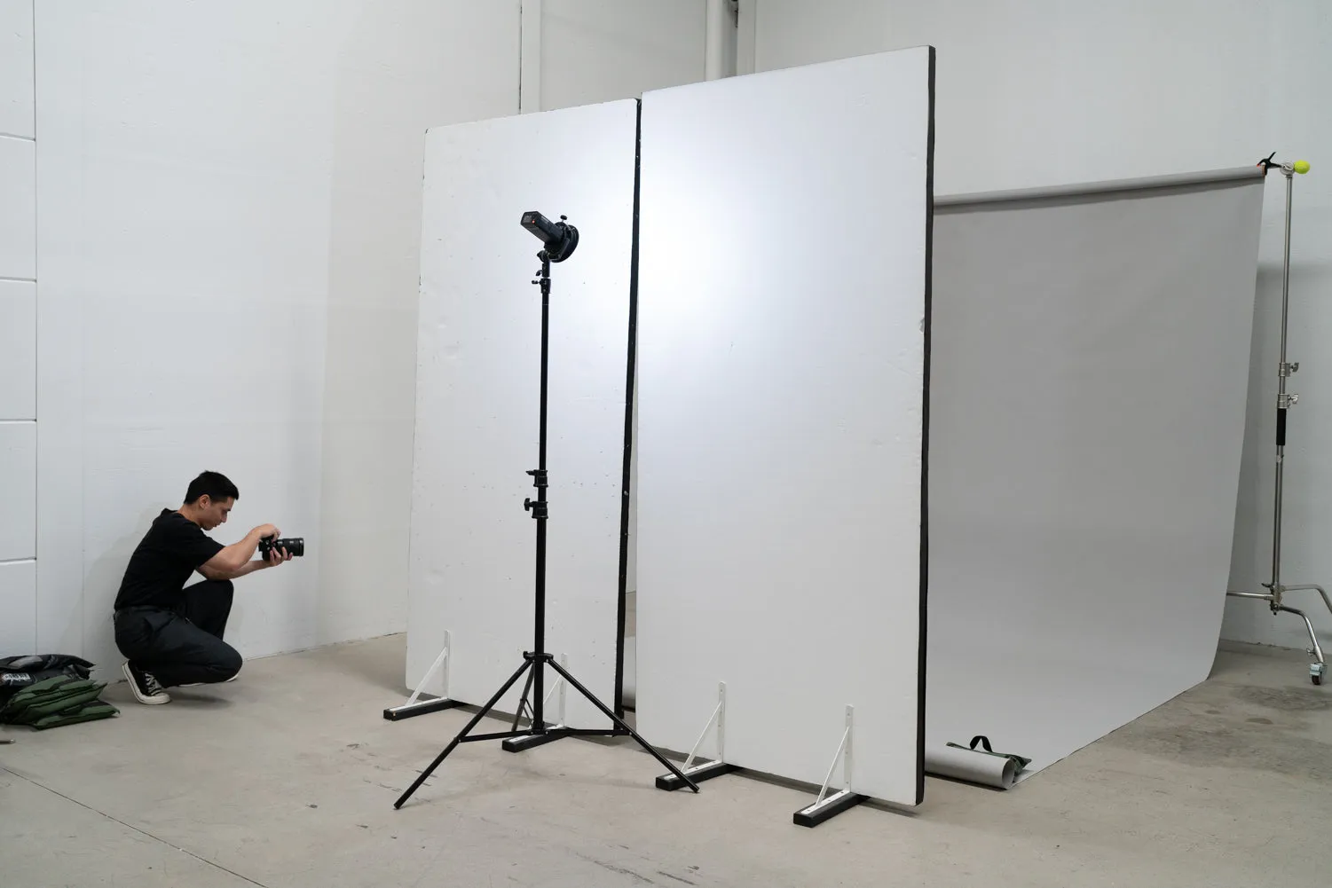 Godox Witstro AD200Pro 200W Cordless Portable Outdoor TTL Flash Strobe