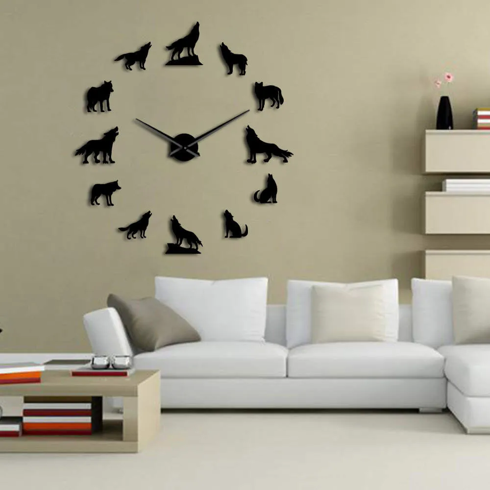 Howling Wolf DIY Large Wall Clock Different Wolf Pose Frameless Wall Watch Clock Home Decor Modern Design Wolf Admirers Gift