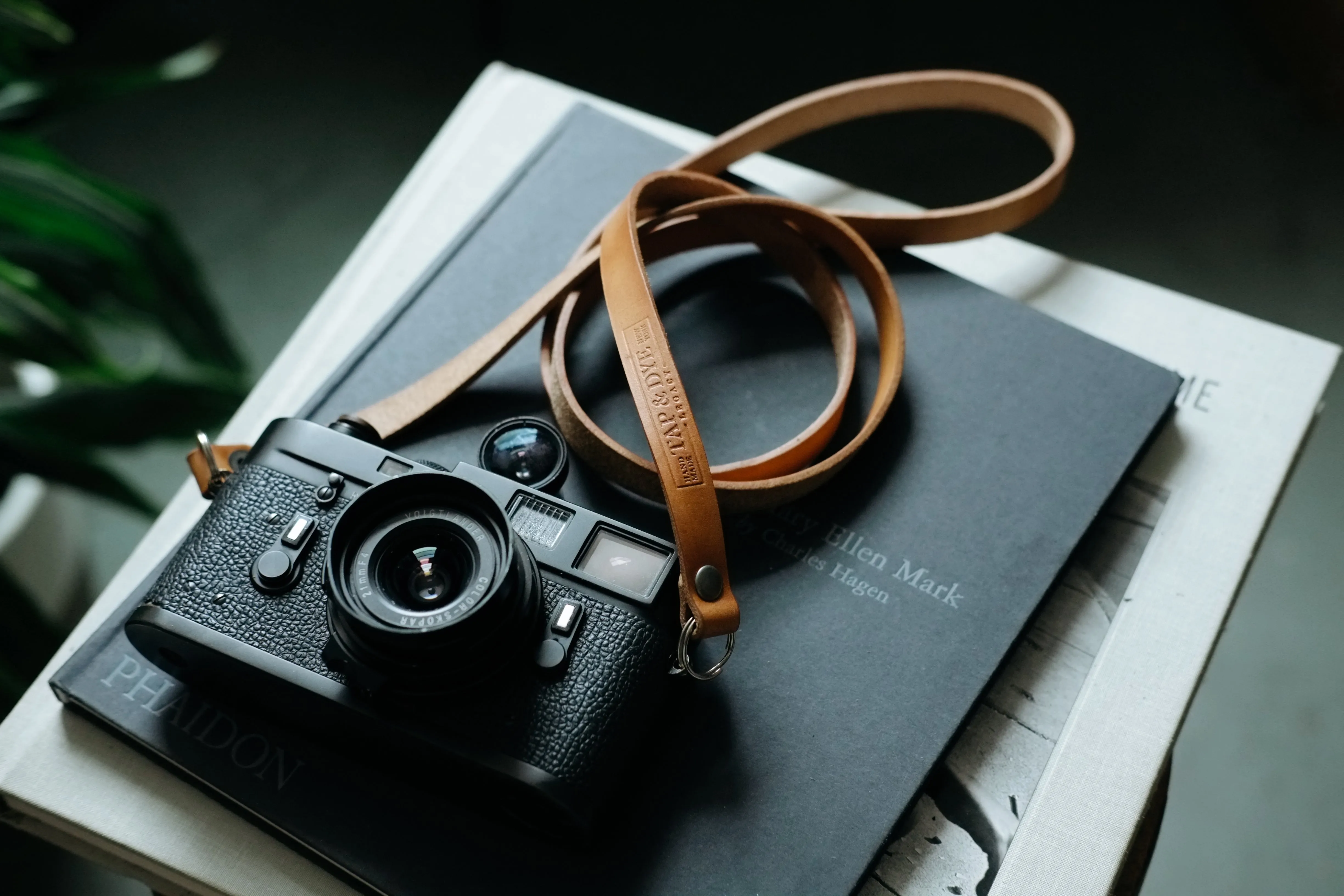 L E G A C Y minimal camera strap - Antique Tan | Dark Amber Beeswax | Black Horween