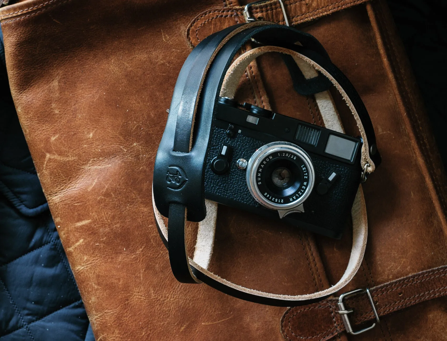 L E G A C Y minimal camera strap - Black Chromexcel