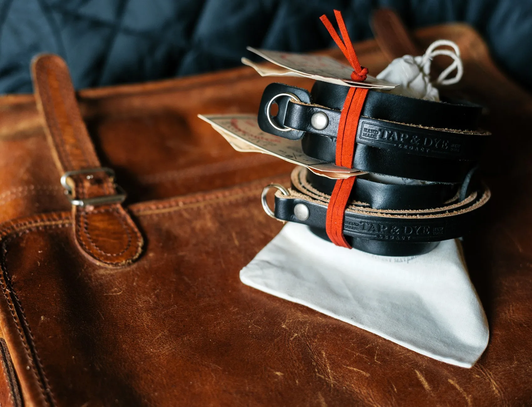 L E G A C Y minimal camera strap - Black Chromexcel