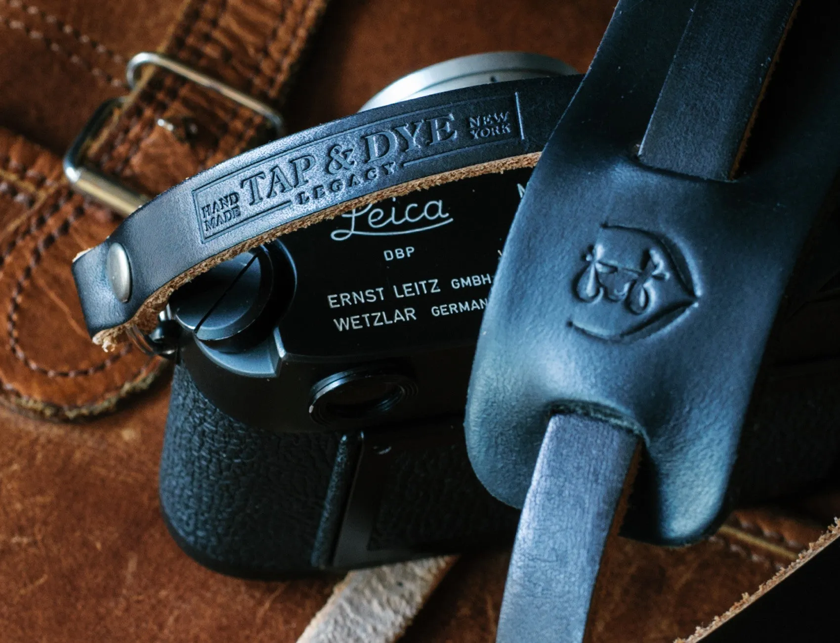 L E G A C Y minimal camera strap - Black Chromexcel