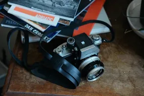 L E G A C Y minimal camera strap - Black Chromexcel