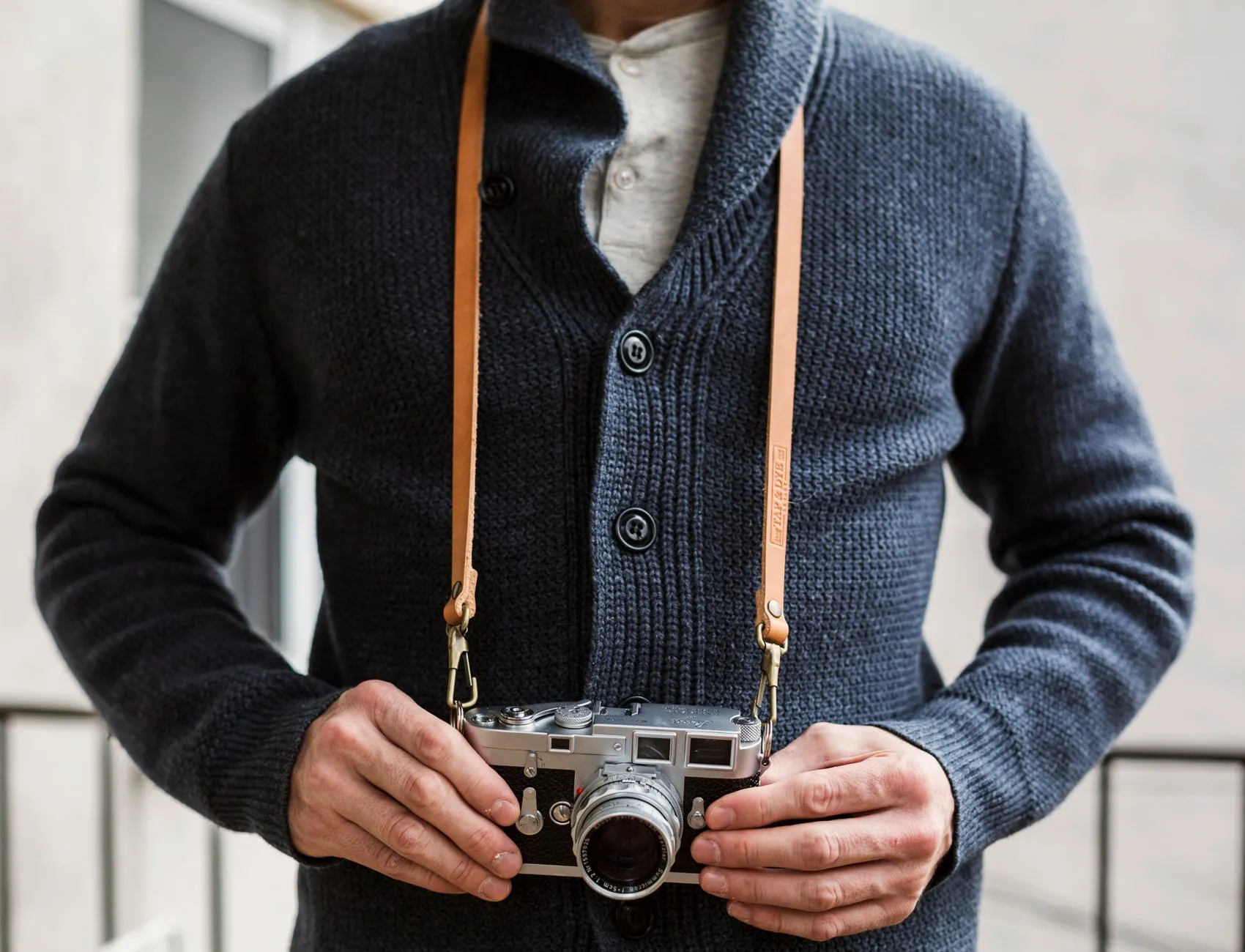 L E G A C Y quick release camera strap