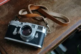 L E G A C Y quick release camera strap