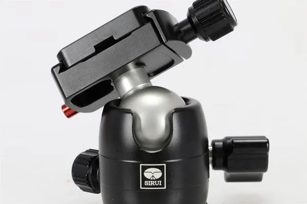 Sirui T-025SK Carbon Fiber Tripod Kit