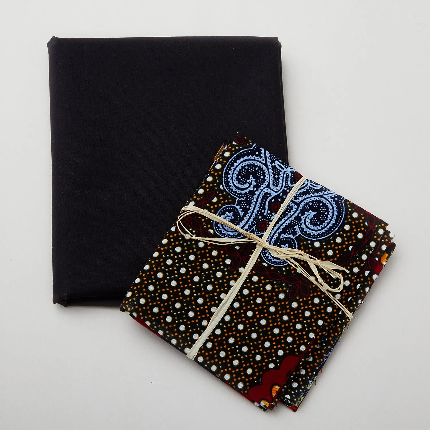 Ubushobozi Charm Square Table Runner Kit