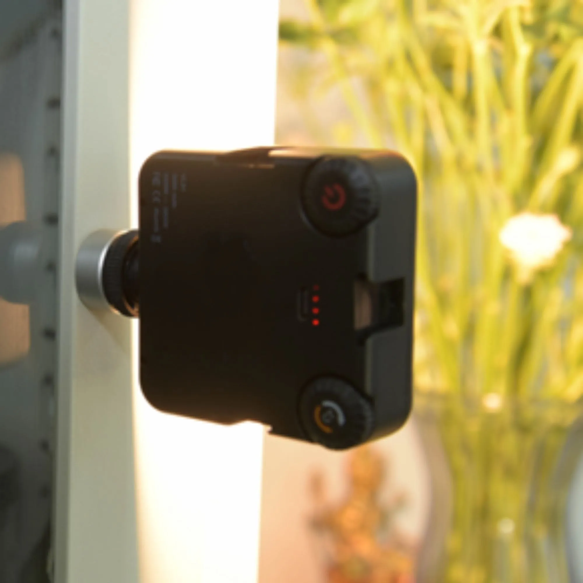 VEO CSM DLX Directional Cold Shoe Mount