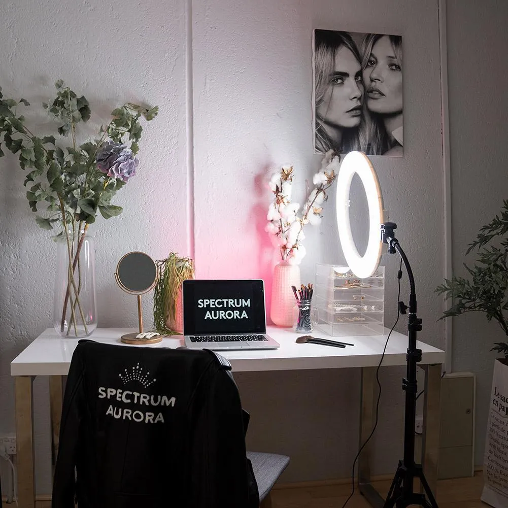 White 18" LED Ring Light & Remote - Gold Luxe III
