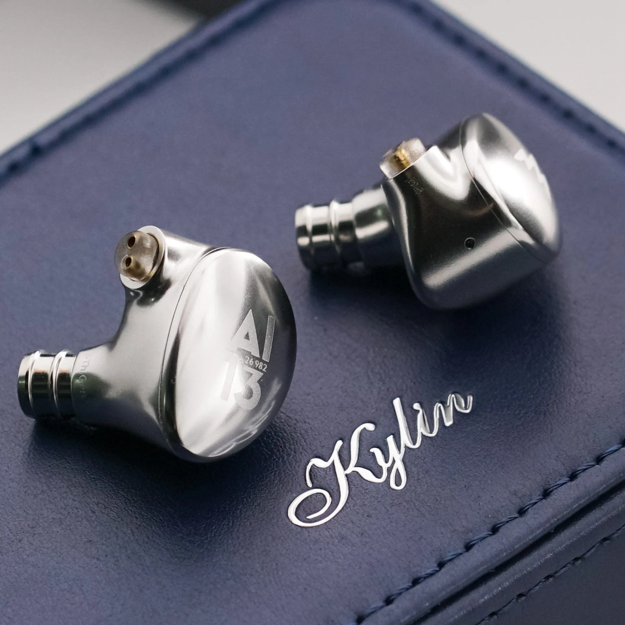 Whizzer HE03AL 1DD   2BA Hybrid 3 Way In Ear Earphone